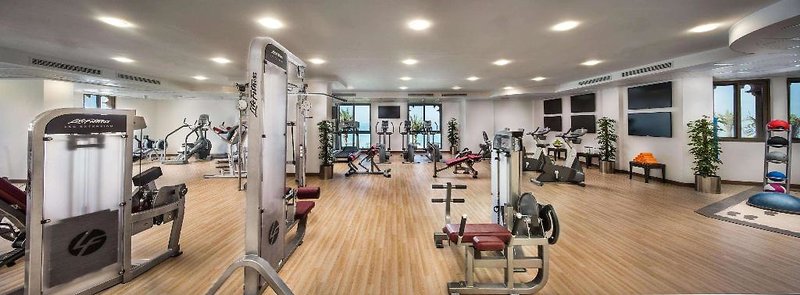 Bahi Ajman Palace Hotel 1 - Sports and leisure