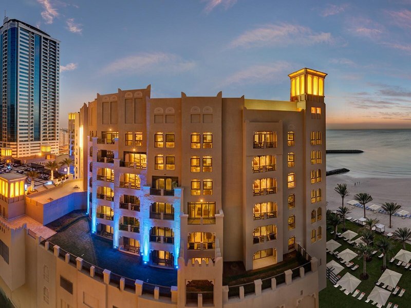 Bahi Ajman Palace Hotel 1