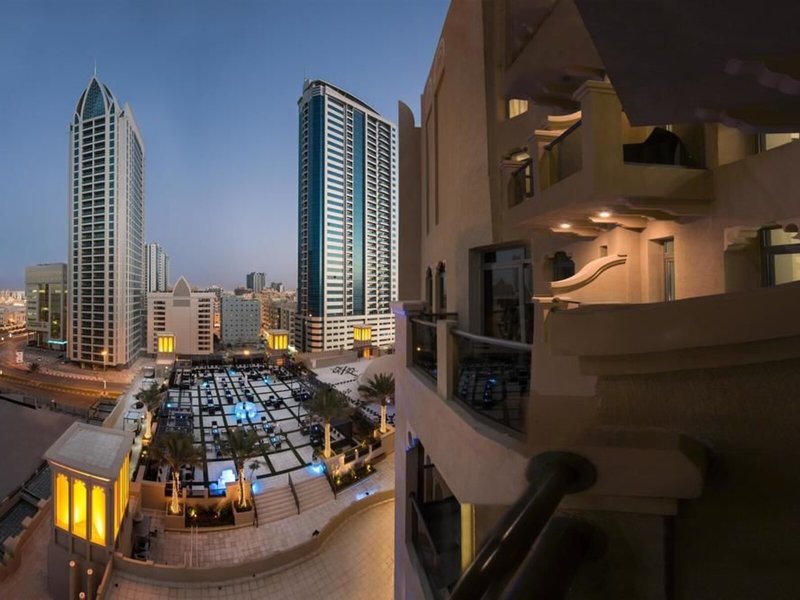 Bahi Ajman Palace Hotel 3