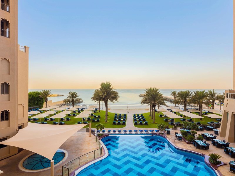 Bahi Ajman Palace Hotel 10