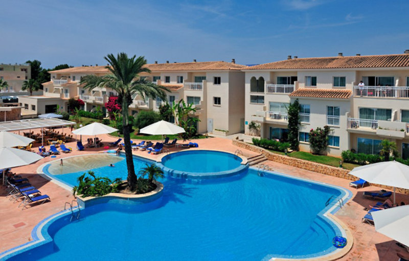 Isla de Cabrera Hotel 1
