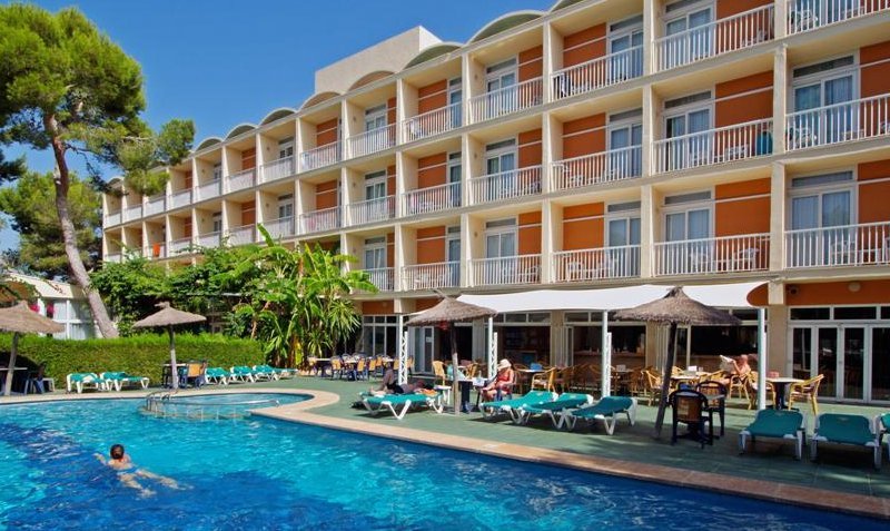 Isla de Cabrera Hotel 1