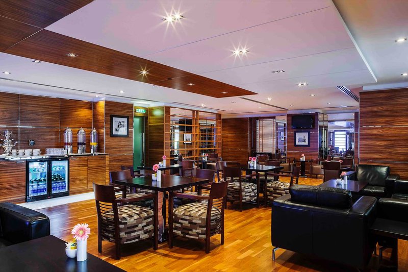 Hilton Dubai The Walk 6