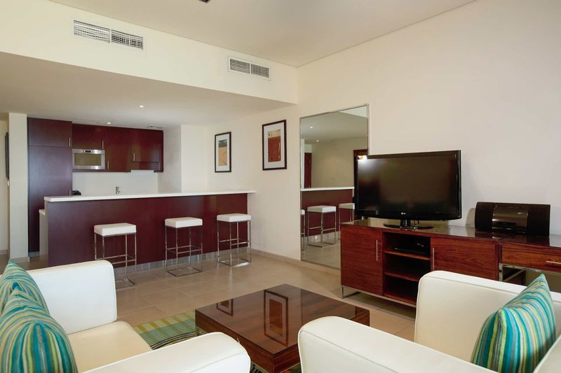 Hilton Dubai The Walk 24