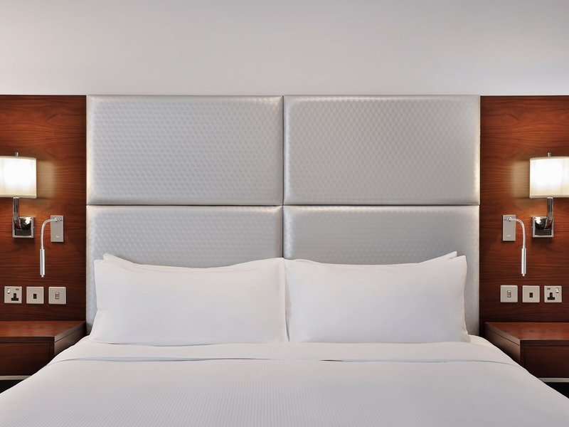 Hilton Dubai The Walk 34