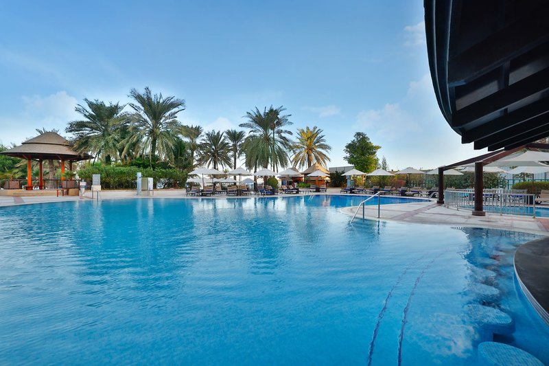 Hilton Dubai Jumeirah 2 - Outdoor Pool