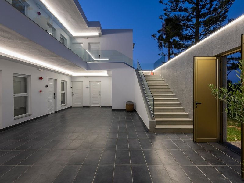 Diamond Boutique Hotel  5