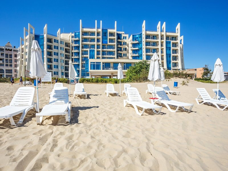 Blue Pearl 8 - Beach