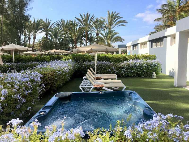 R2 Romantic Fantasia Suites 6