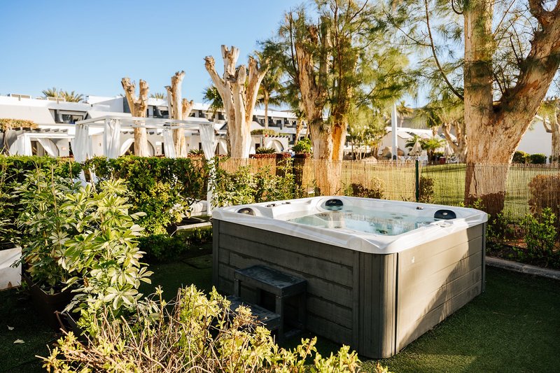 R2 Romantic Fantasia Suites 3