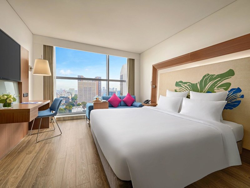 Novotel Saigon Centre 28