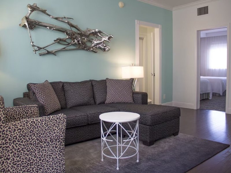 Suites of Dorchester 20