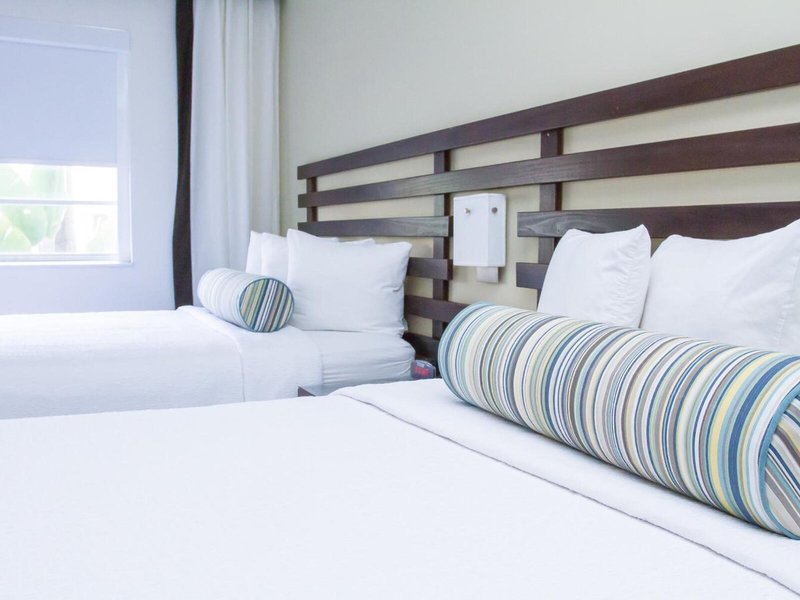 Suites of Dorchester 28