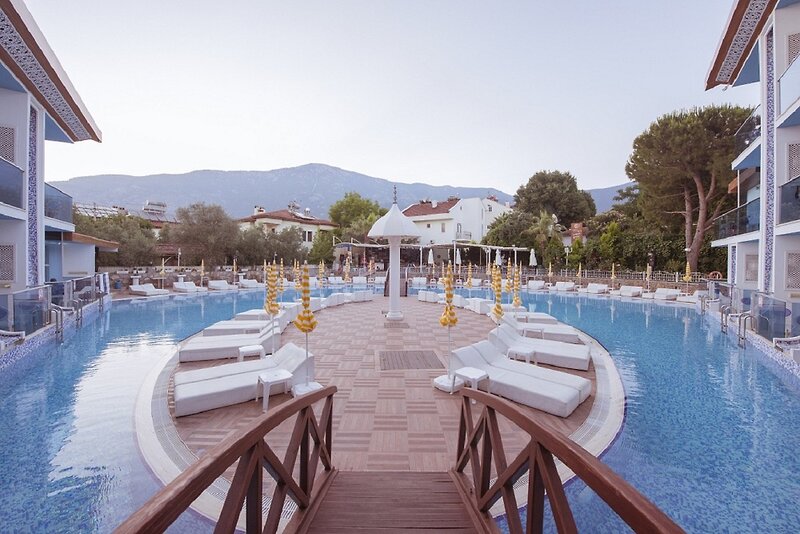 Ocean Blue High Class Hotel 11