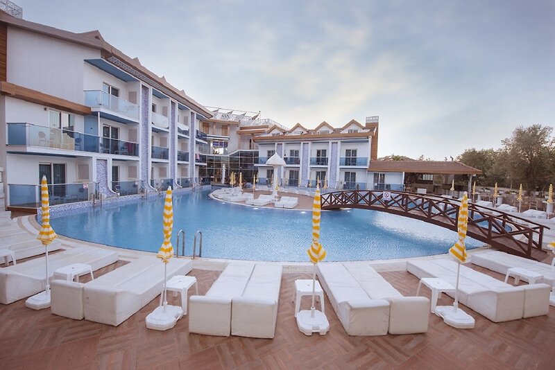 Ocean Blue High Class Hotel 13