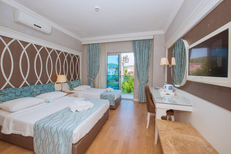 Ocean Blue High Class Hotel 26