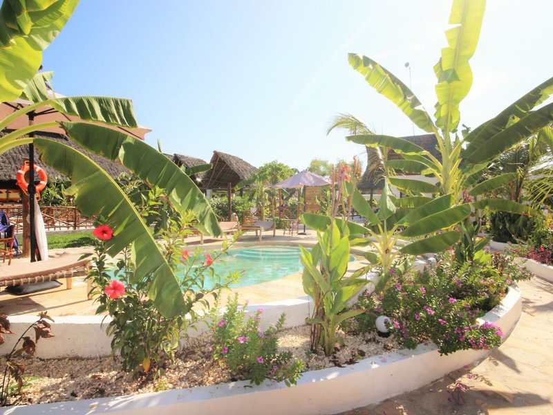 Paradise Beach Resort 14