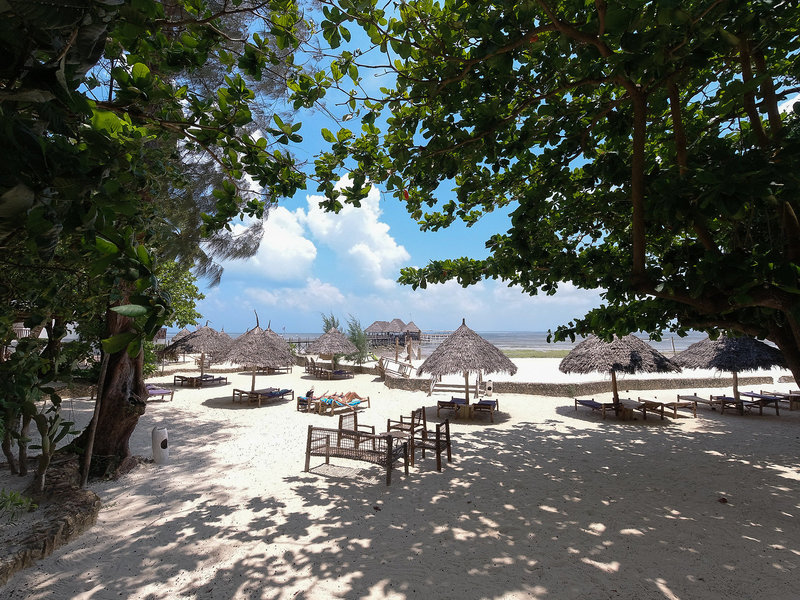 Paradise Beach Resort 16