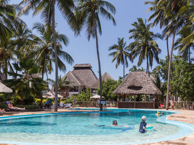 Paradise Beach Resort 24