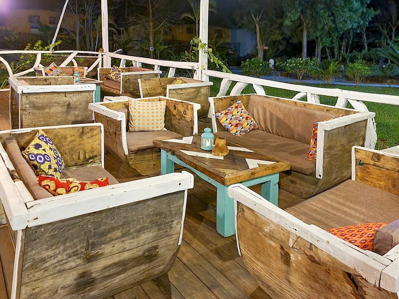 Paradise Beach Resort 8