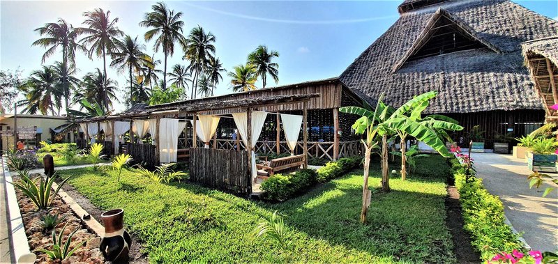 Paradise Beach Resort 9