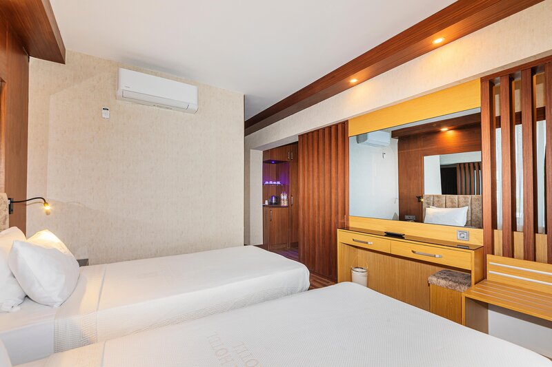 Fame Beach Hotel 10