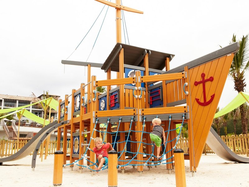 Mai Khaolak Beach Resort & Spa 42