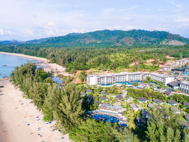 Mai Khaolak Beach Resort & Spa 1