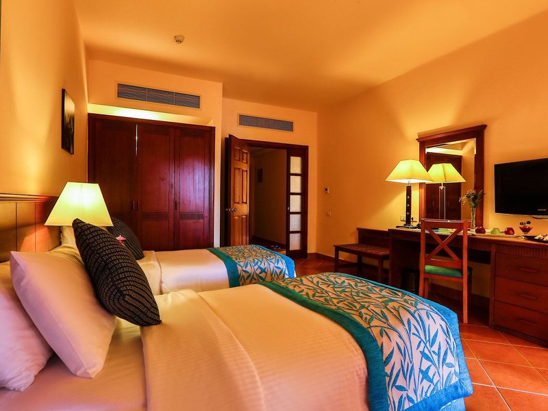 Charmillion Club Aqua Park 40