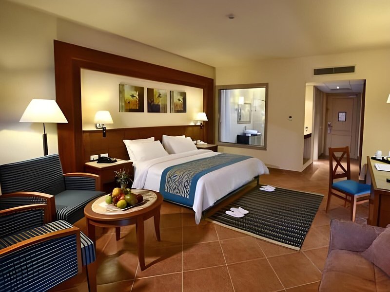 Charmillion Club Aqua Park 46