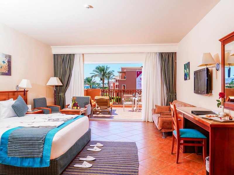 Charmillion Club Aqua Park 50