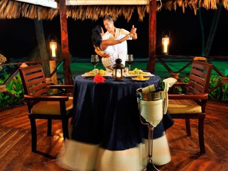 Vik Cayena Beach Club 5