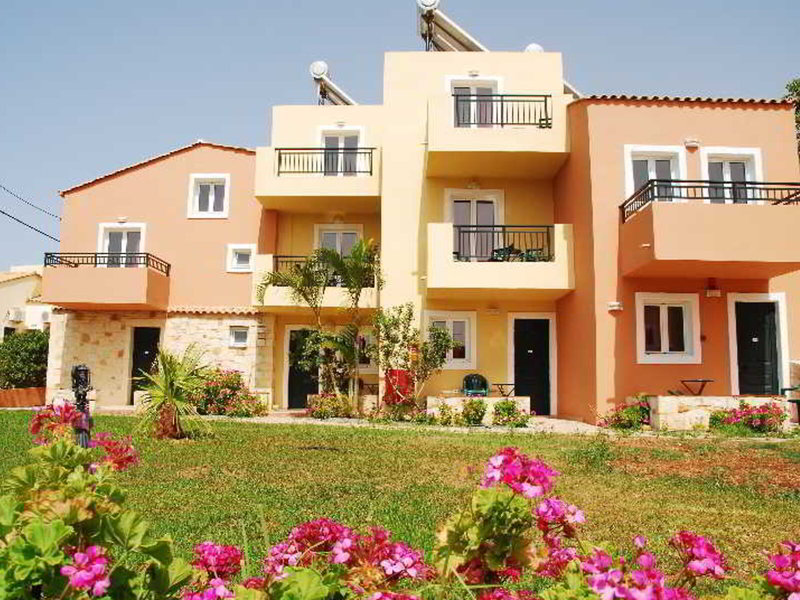 Golden Valentin Apartments 9