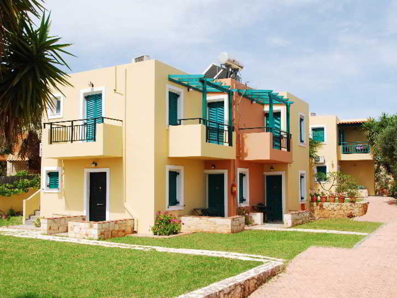 Golden Valentin Apartments 11