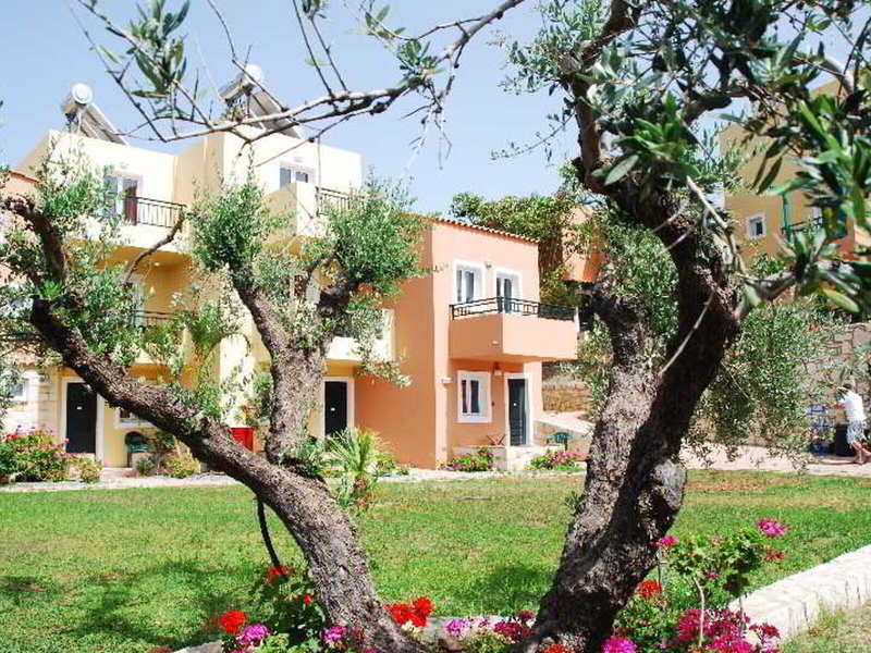 Golden Valentin Apartments 12
