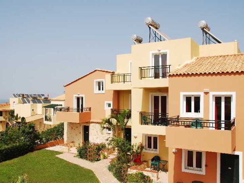 Golden Valentin Apartments 16