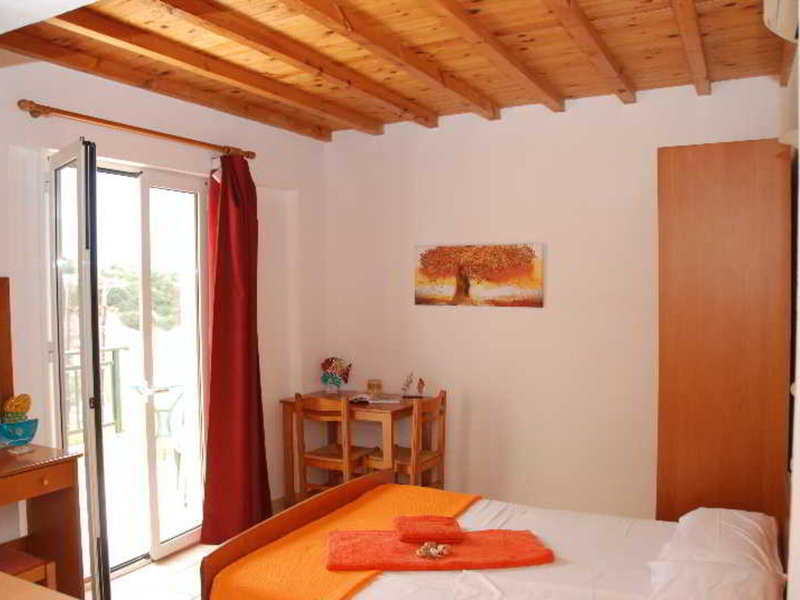 Golden Valentin Apartments 27