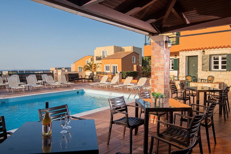 Golden Valentin Apartments 4