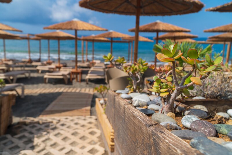 CHC Tylissos Beach 98