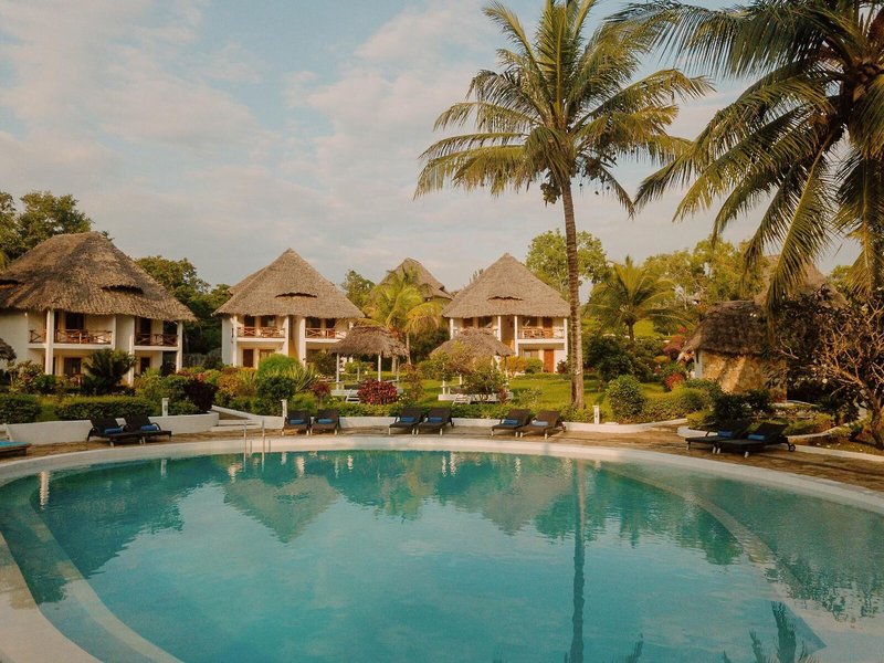 Filao Beach Resort by Sansi 10