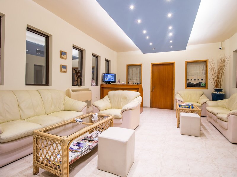 Stavros Melathron 16