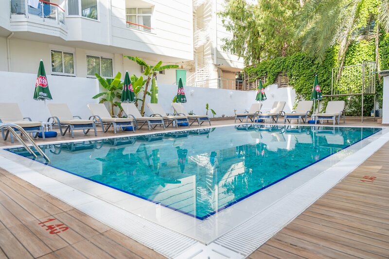 Verde Beach Hotel 5