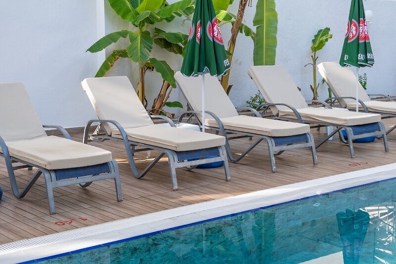 Verde Beach Hotel 8