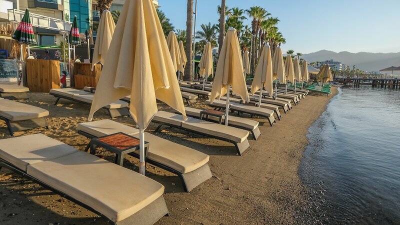 Verde Beach Hotel 11