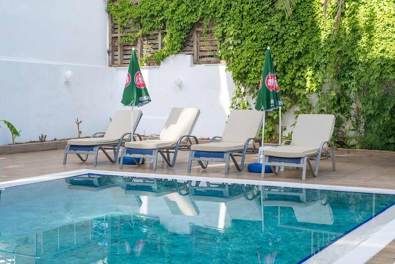 Verde Beach Hotel 6