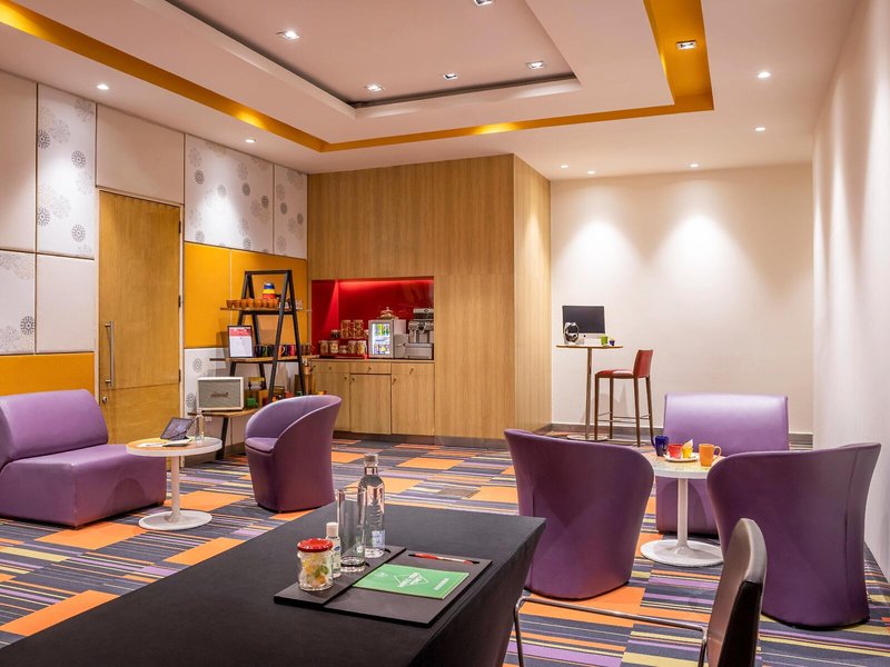 ibis Delhi Airport 19