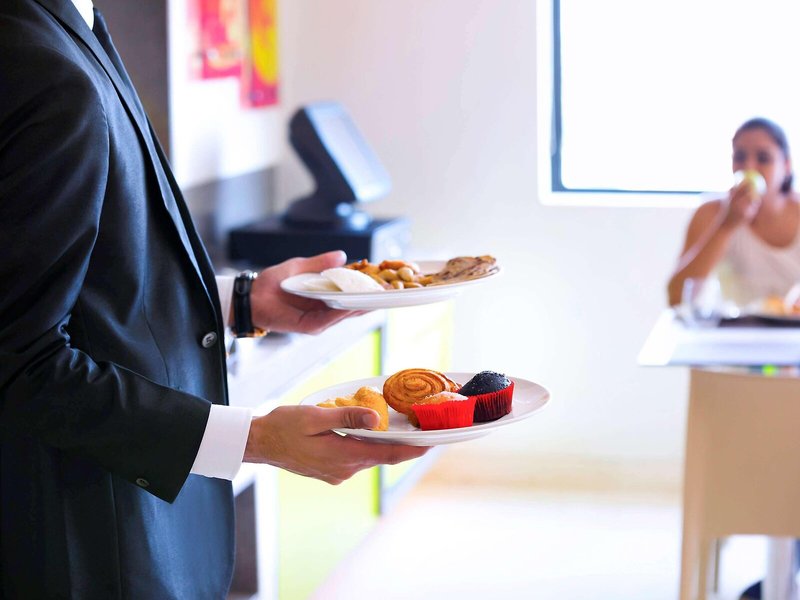 ibis Delhi Airport 28