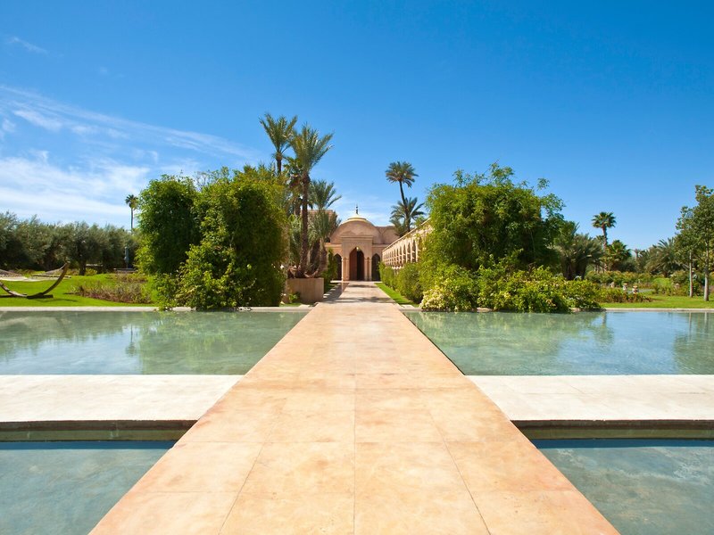 Palais Namaskar 8