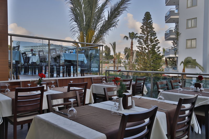 Opia Hotel 10