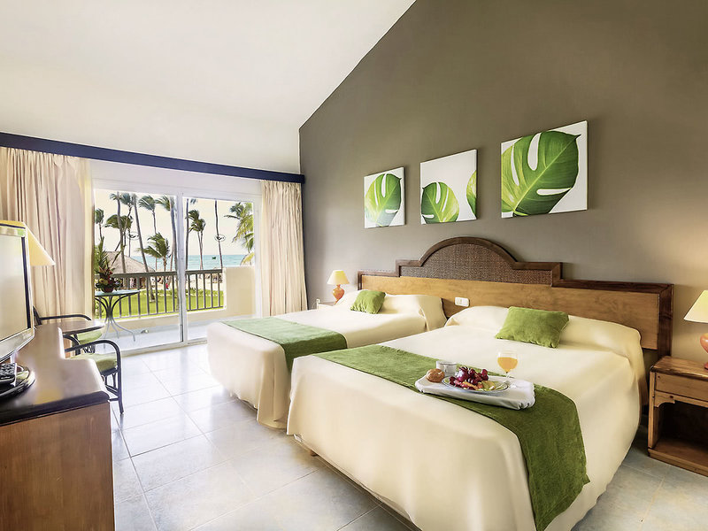 Grand Sirenis Punta Cana Resort 11
